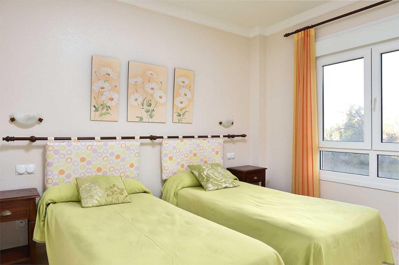 Apartamentos Y Villas Oliva Nova Golf Resort Eksteriør bilde